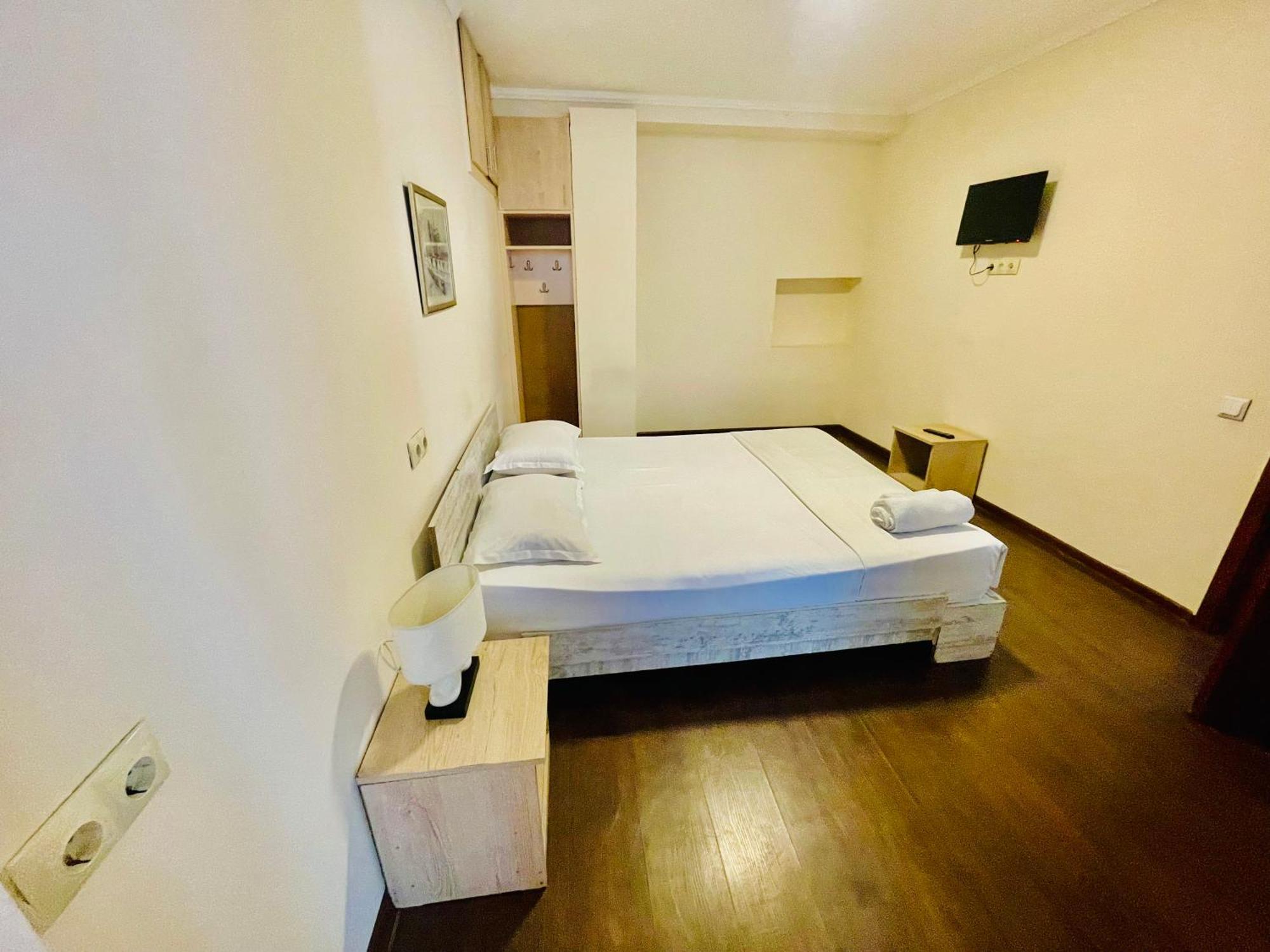 Bon Voyage Hostel Tbilisi Luaran gambar