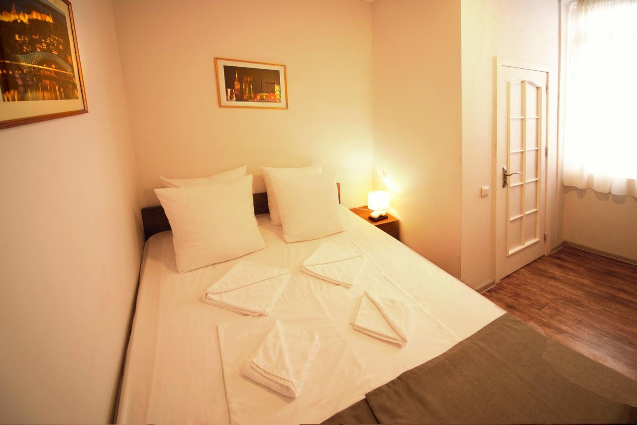 Bon Voyage Hostel Tbilisi Luaran gambar