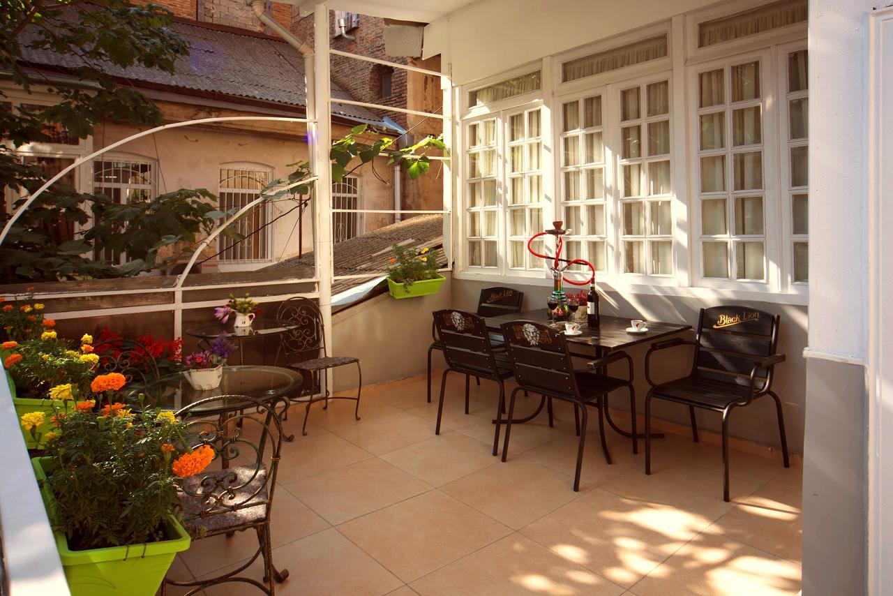 Bon Voyage Hostel Tbilisi Luaran gambar