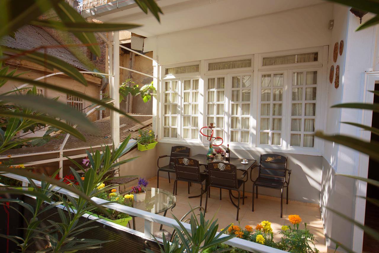 Bon Voyage Hostel Tbilisi Luaran gambar